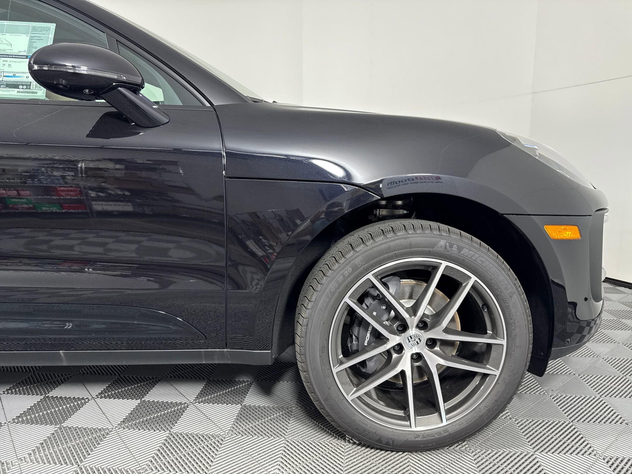 Certified 2026 Porsche Macan image 11