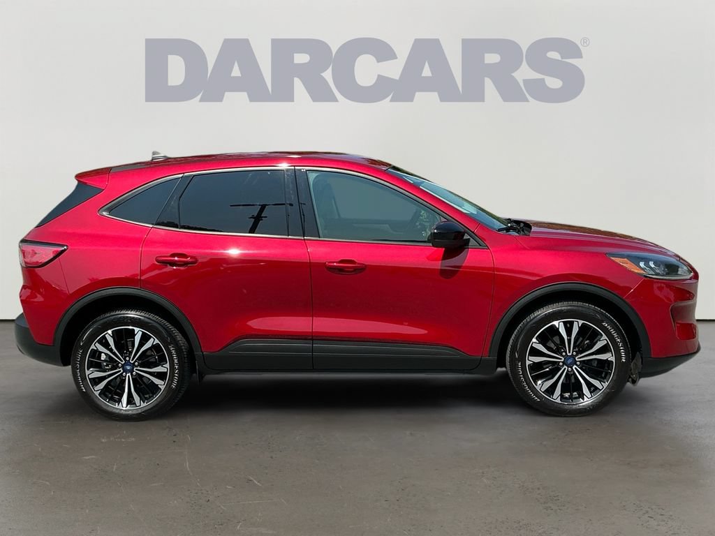 Used 2022 Ford Escape SE w/ SE Sport Appearance Package AWD/4WD image 8