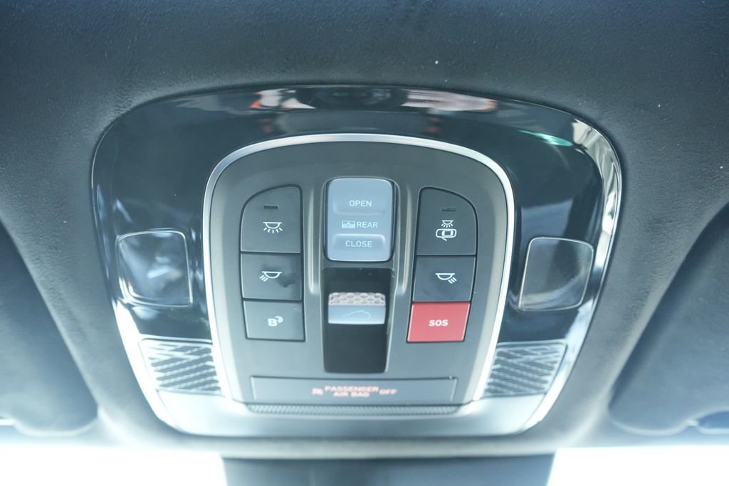 Used 2025 Hyundai Palisade Calligraphy image 25