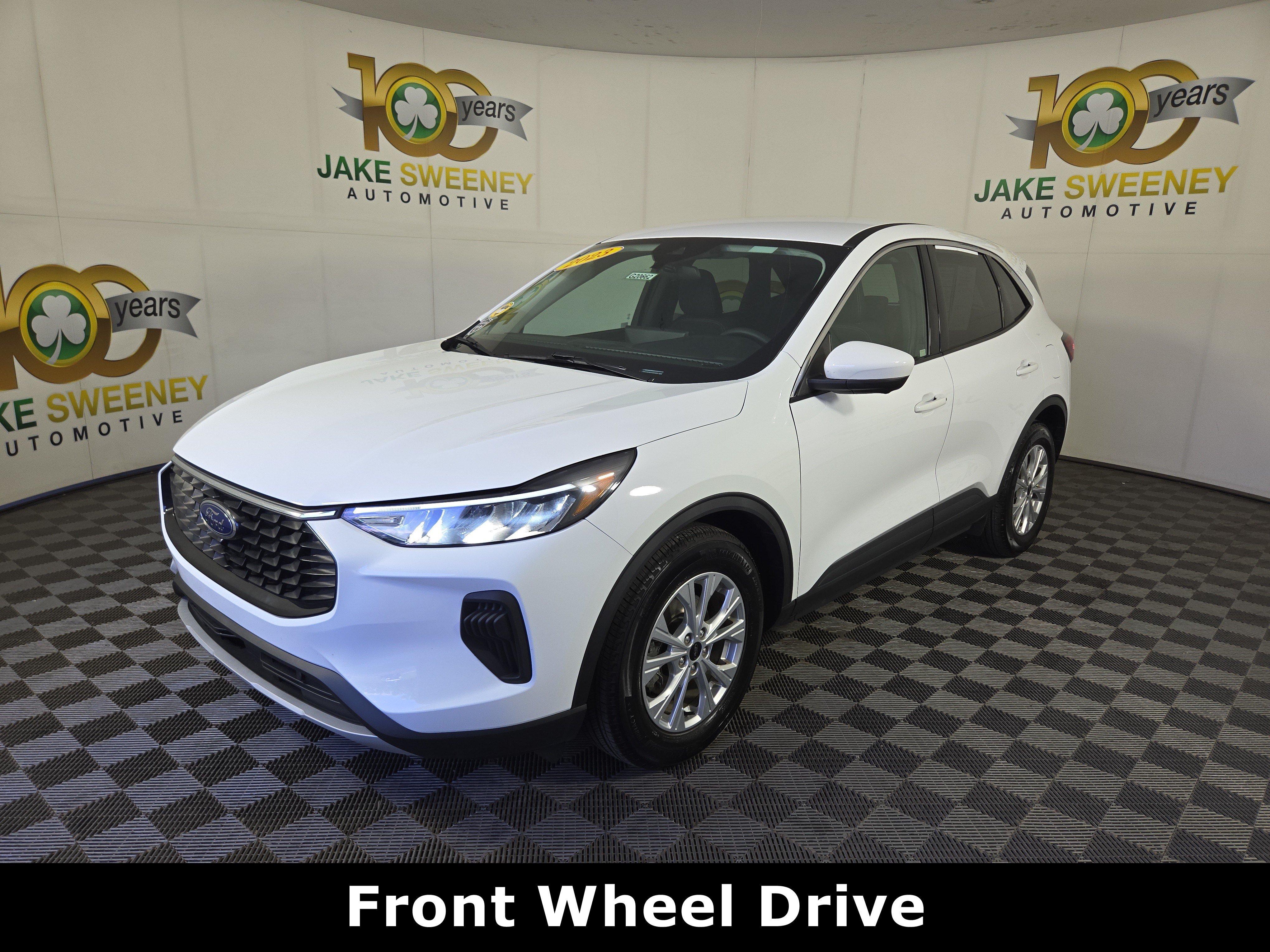 Used 2023 Ford Escape Active w/ Tech Pack #2 FWD image 3