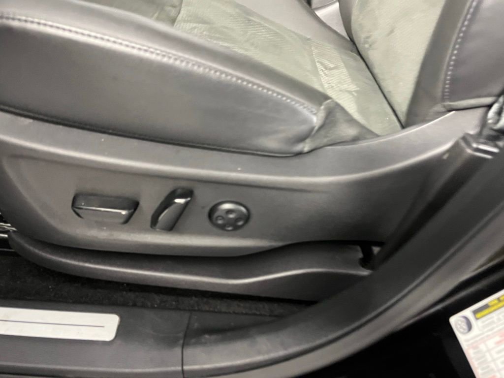 Used 2024 Nissan Ariya AWD image 23