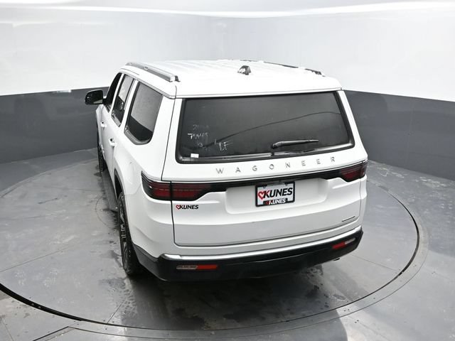 Used 2024 Jeep Wagoneer Series II AWD/4WD image 46