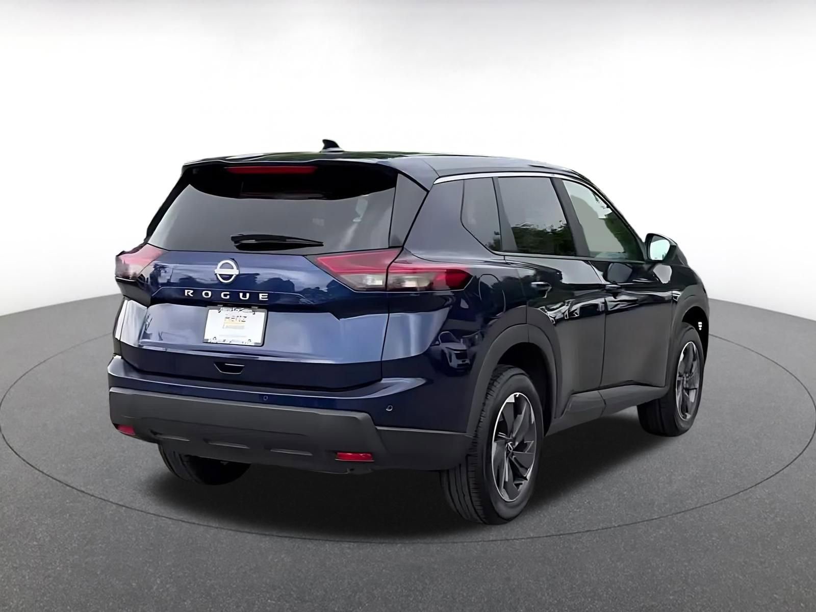 Used 2025 Nissan Rogue SV FWD image 15