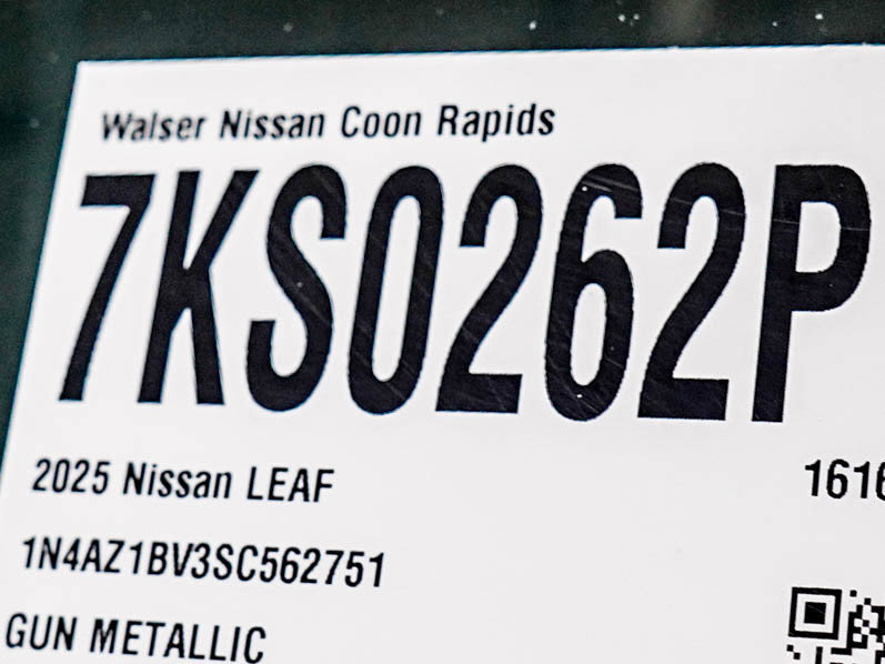 Used 2025 Nissan Leaf S FWD image 28
