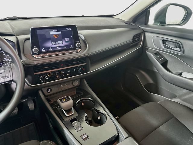 Used 2025 Nissan Rogue S FWD image 23