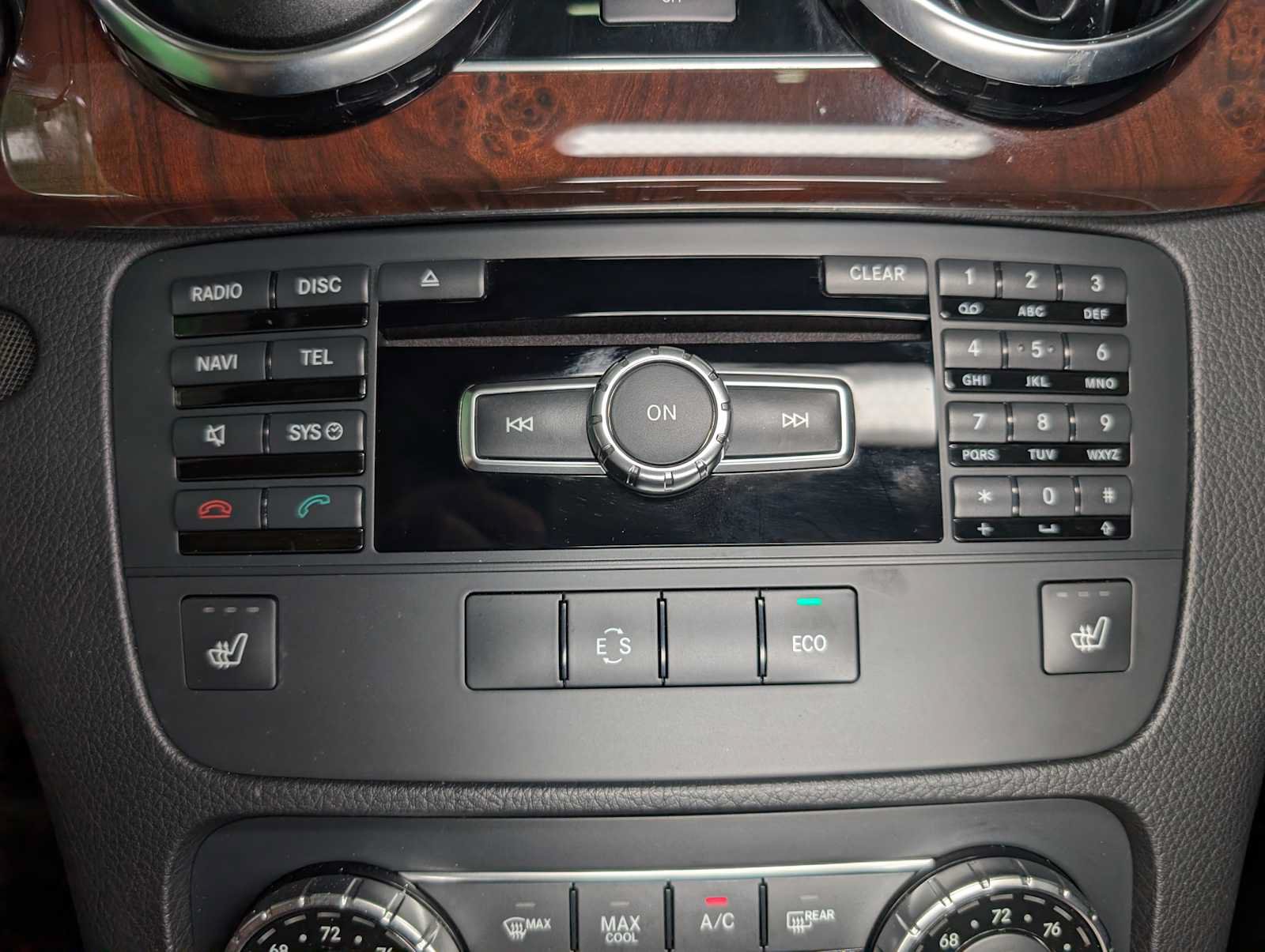 Used 2015 Mercedes-Benz GLK 350 4MATIC image 29