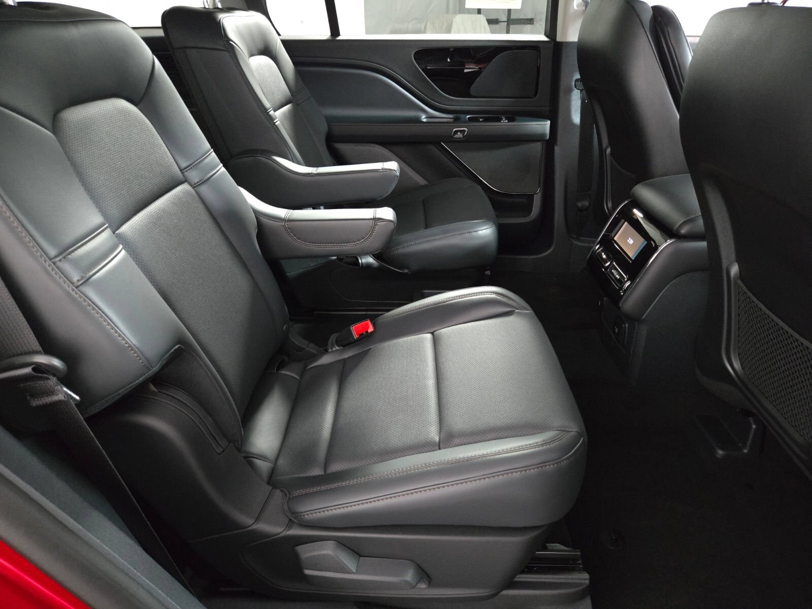 New 2026 Lincoln Aviator 2WD image 19