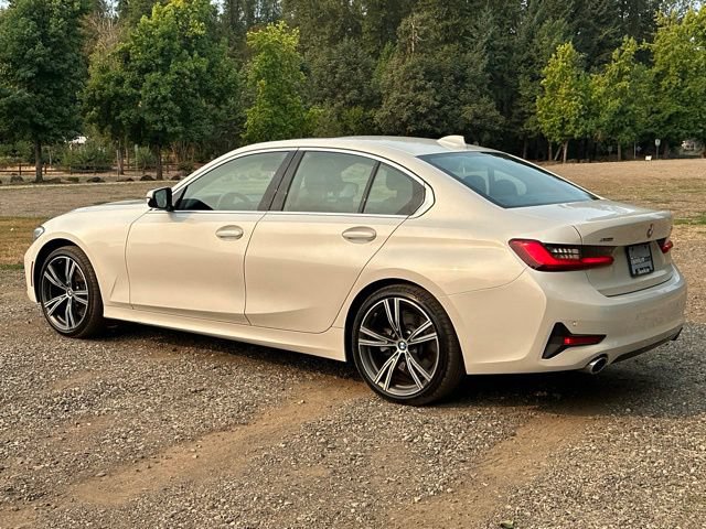 Used 2021 BMW 330i xDrive Sedan w/ Premium Package AWD/4WD image 7