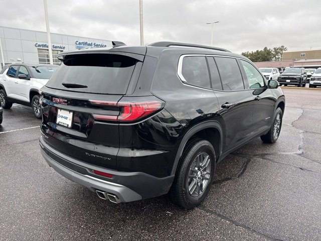 Used 2025 GMC Acadia Elevation image 7
