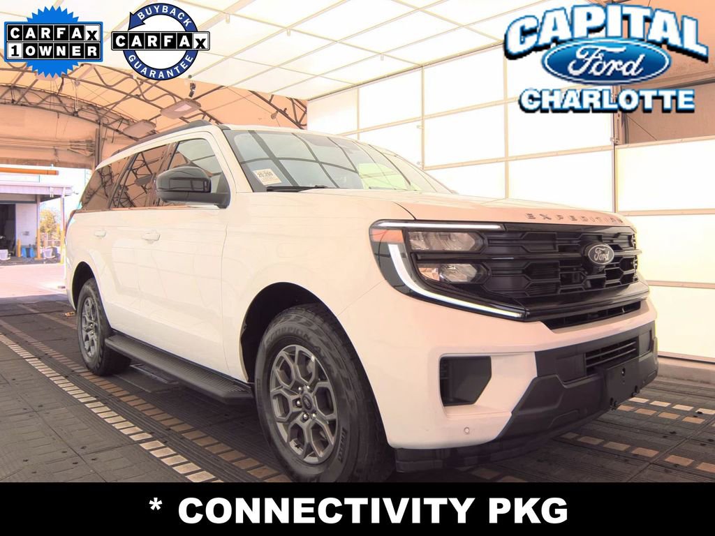 Used 2025 Ford Expedition Active image 4