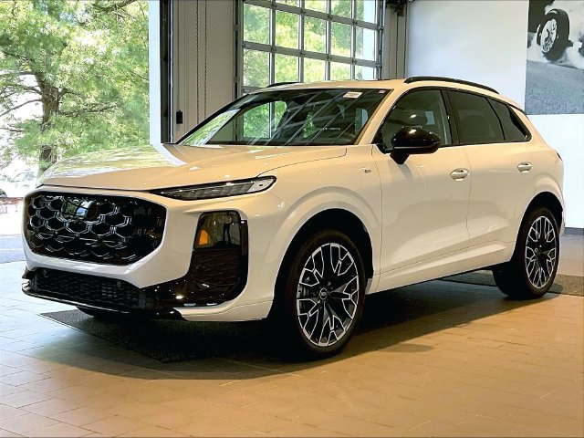 New 2026 Audi Q3 quattro 2.0T AWD/4WD image 4