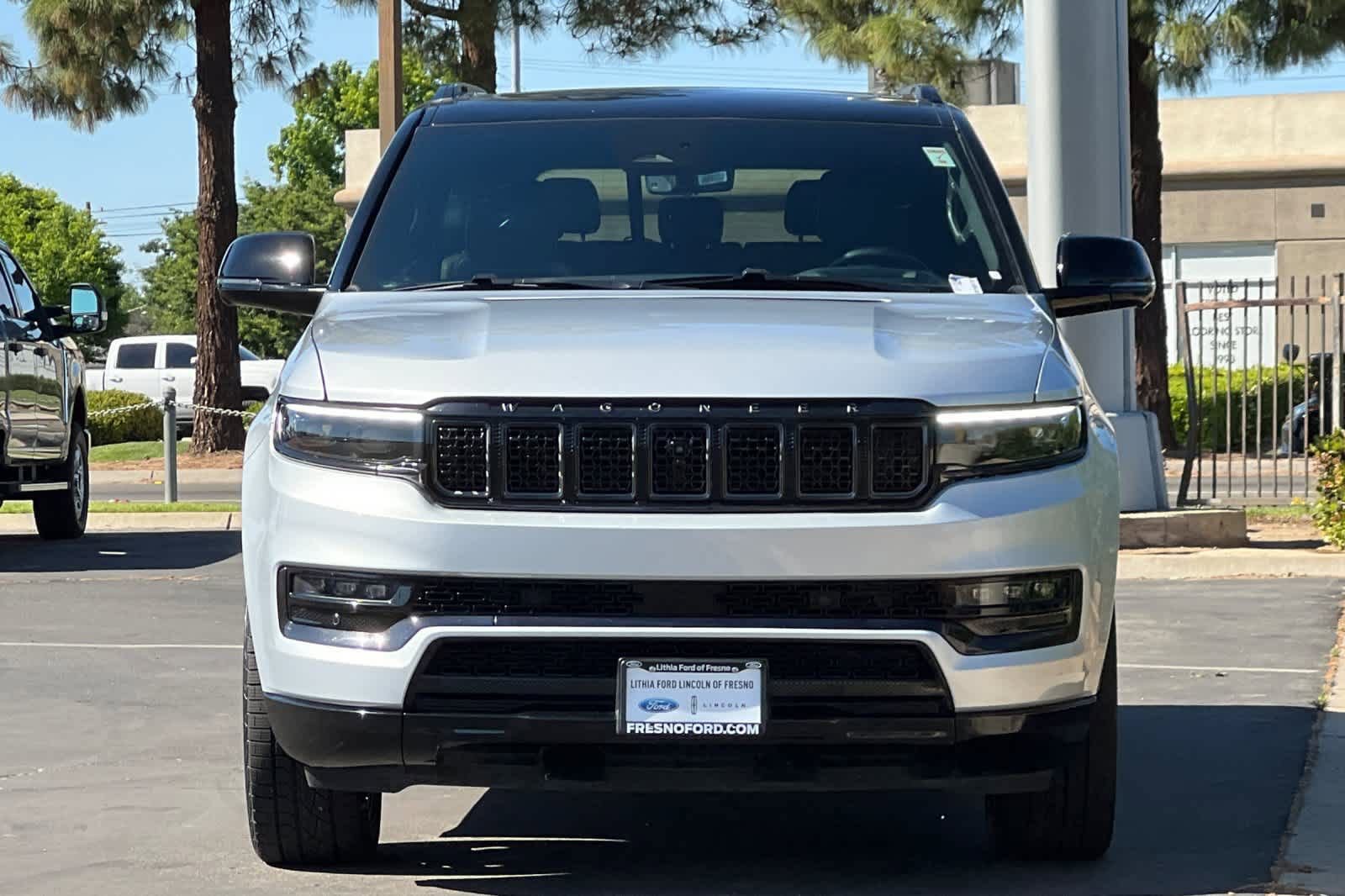 Used 2024 Jeep Grand Wagoneer L Series II w/ Quick Order Packagew 28T AWD/4WD image 10