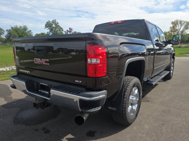 Used 2019 GMC Sierra 2500 SLT w/ Duramax Plus Package AWD/4WD image 9