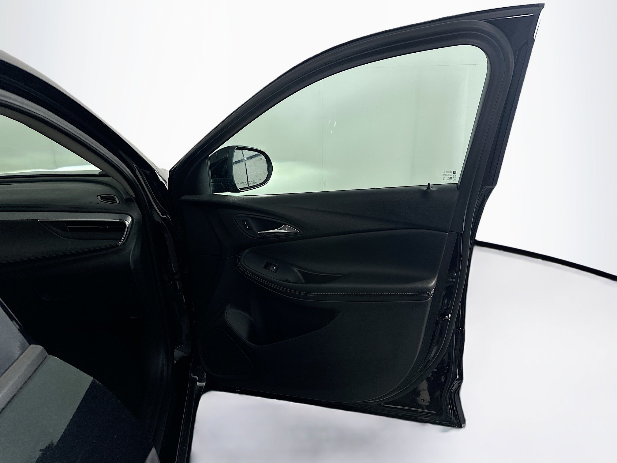 Used 2025 Buick Encore GX Preferred FWD image 33
