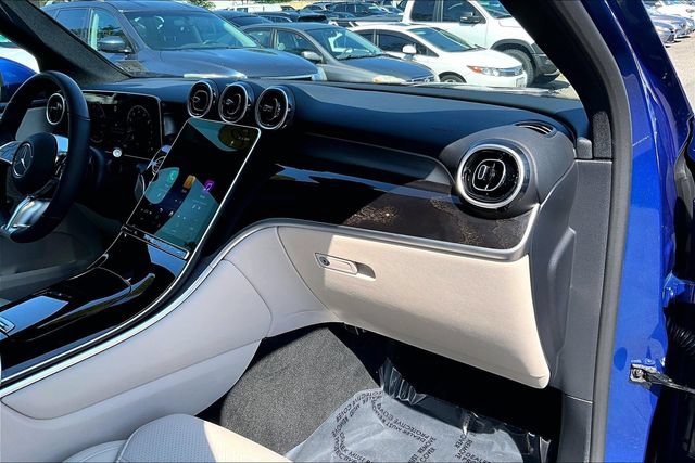 Used 2026 Mercedes-Benz GLC 300 4MATIC image 15