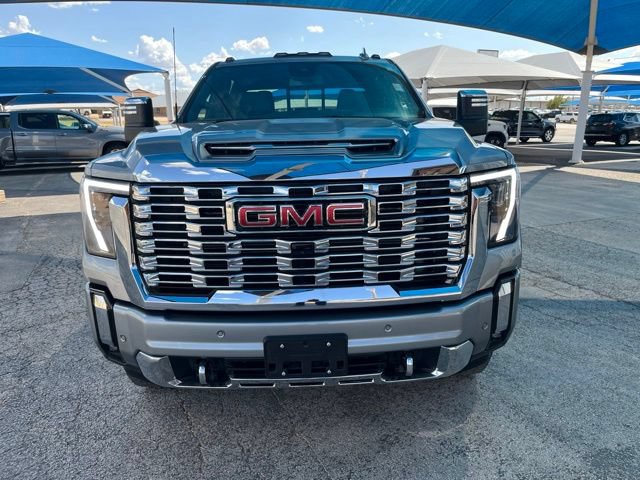 Used 2026 GMC Sierra 2500 Denali AWD/4WD image 2
