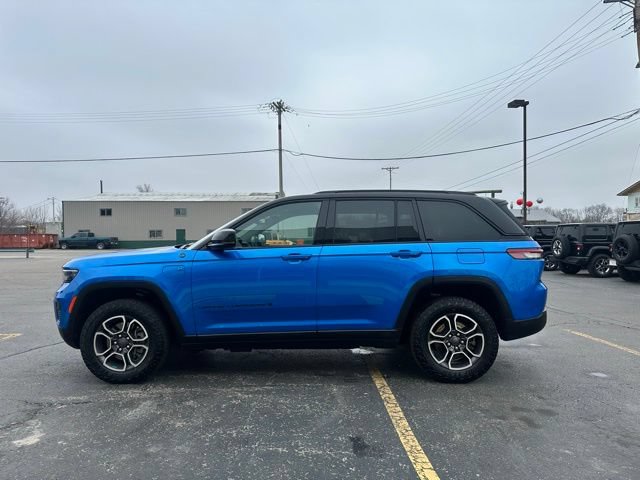 Used 2022 Jeep Grand Cherokee Trailhawk w/ Luxury Tech Group III AWD/4WD image 6