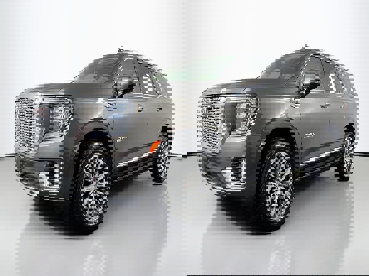 Used 2021 GMC Yukon Denali w/ Denali Premium Package image 47