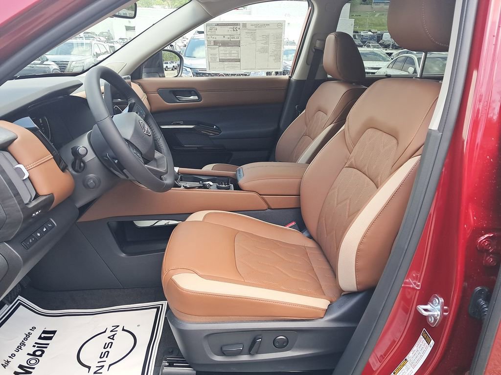 New 2026 Nissan Pathfinder Platinum AWD/4WD image 10