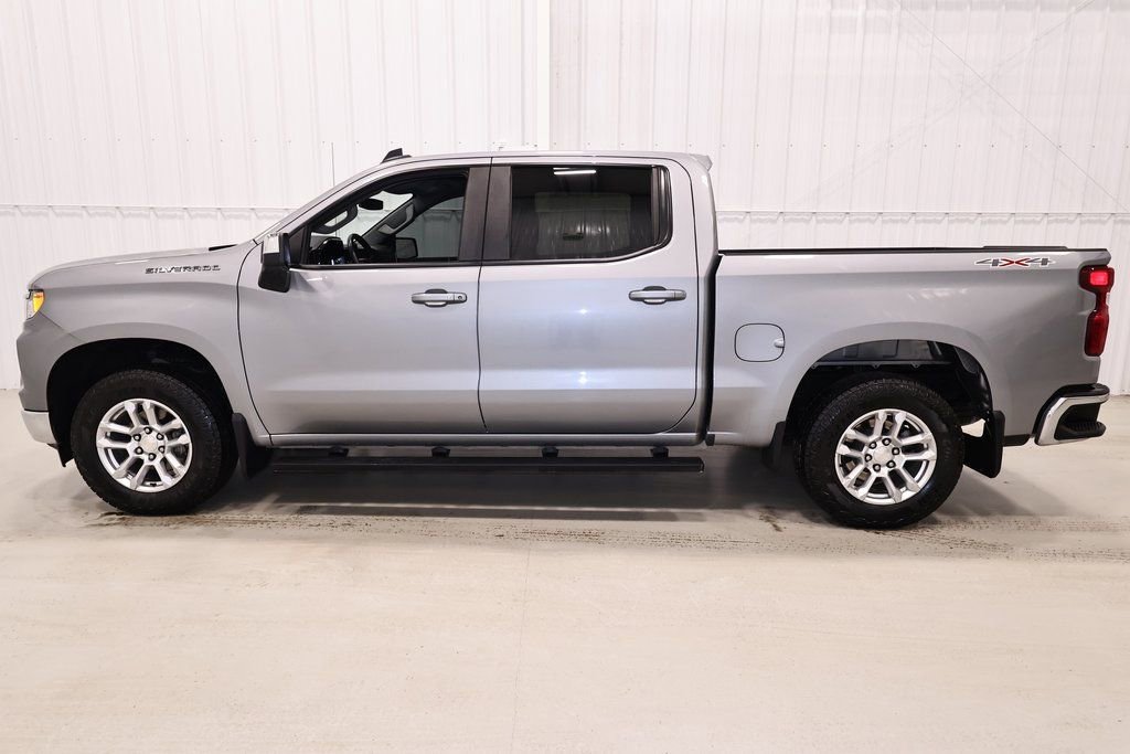 Used 2024 Chevrolet Silverado 1500 LT image 7