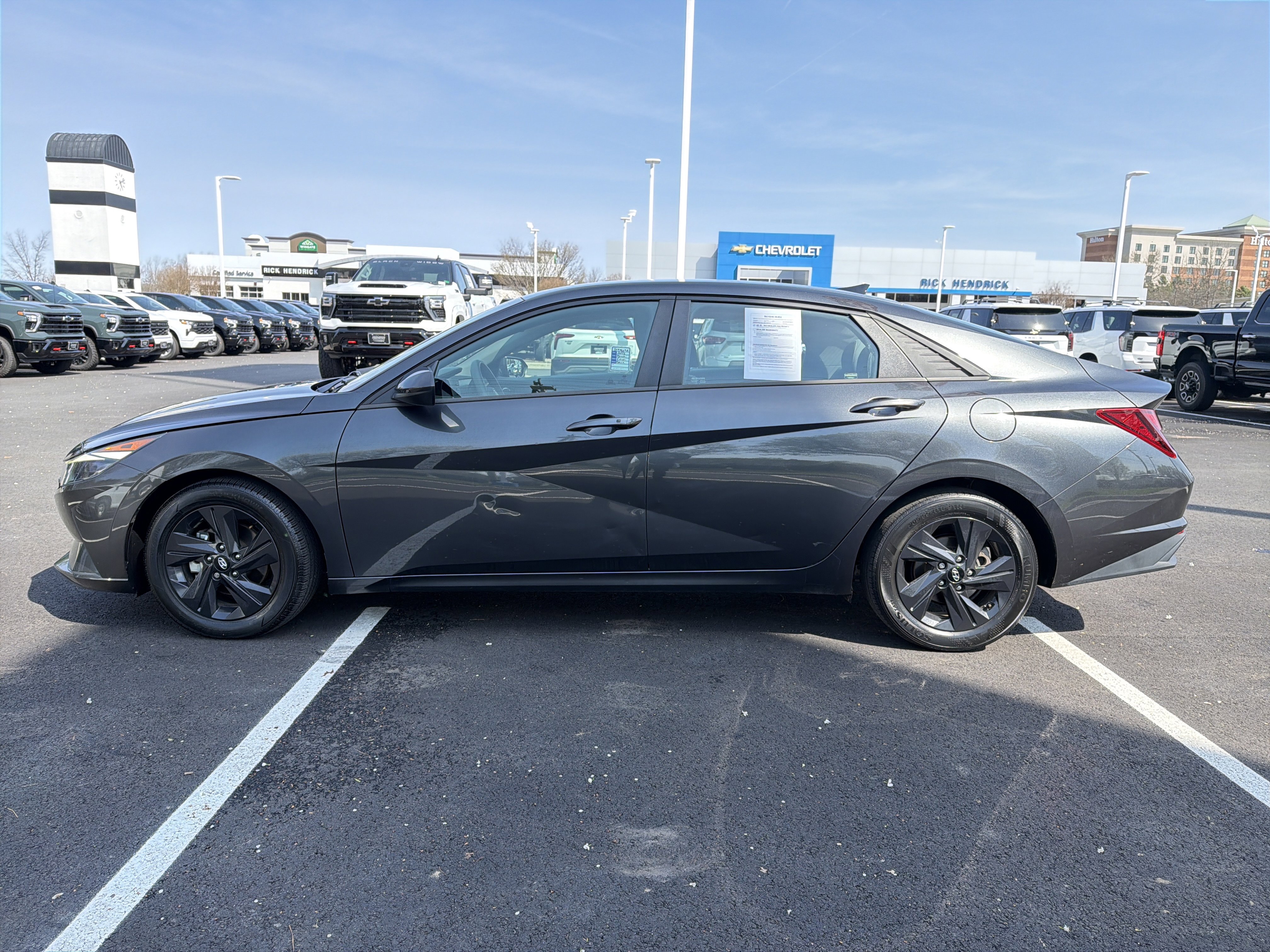 Used 2023 Hyundai Elantra SEL image 7