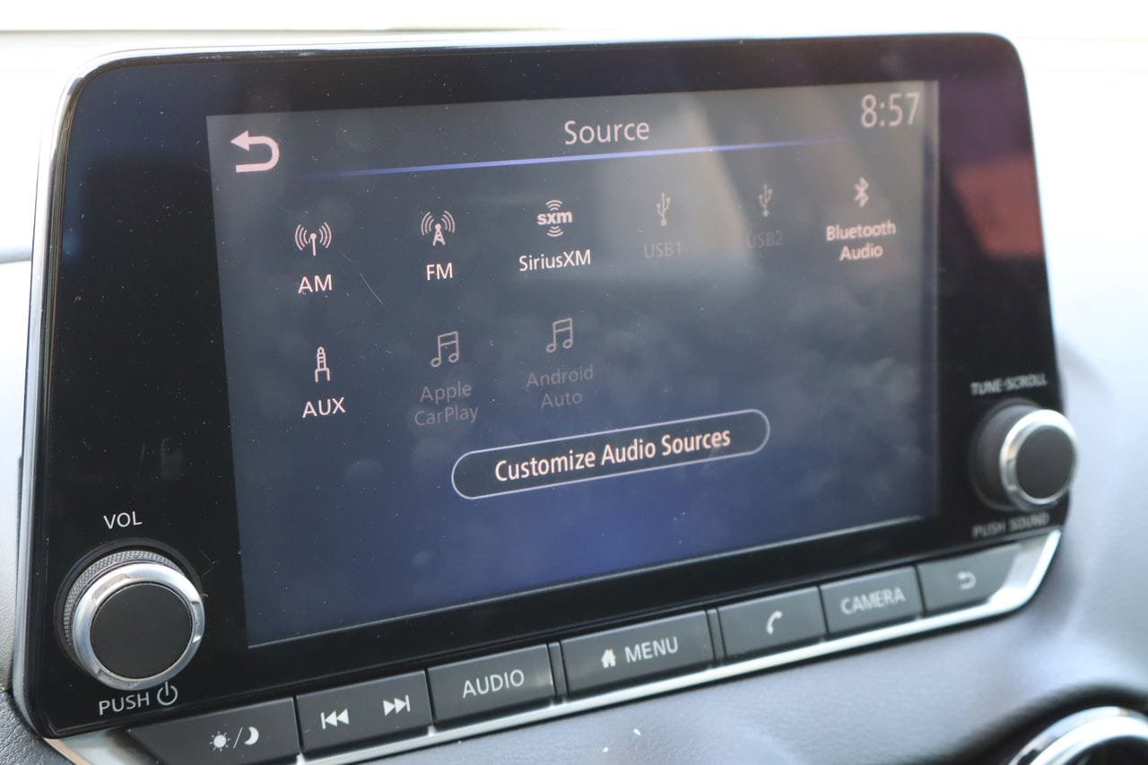 Used 2020 Nissan Sentra SV w/ Electronics Package FWD image 8