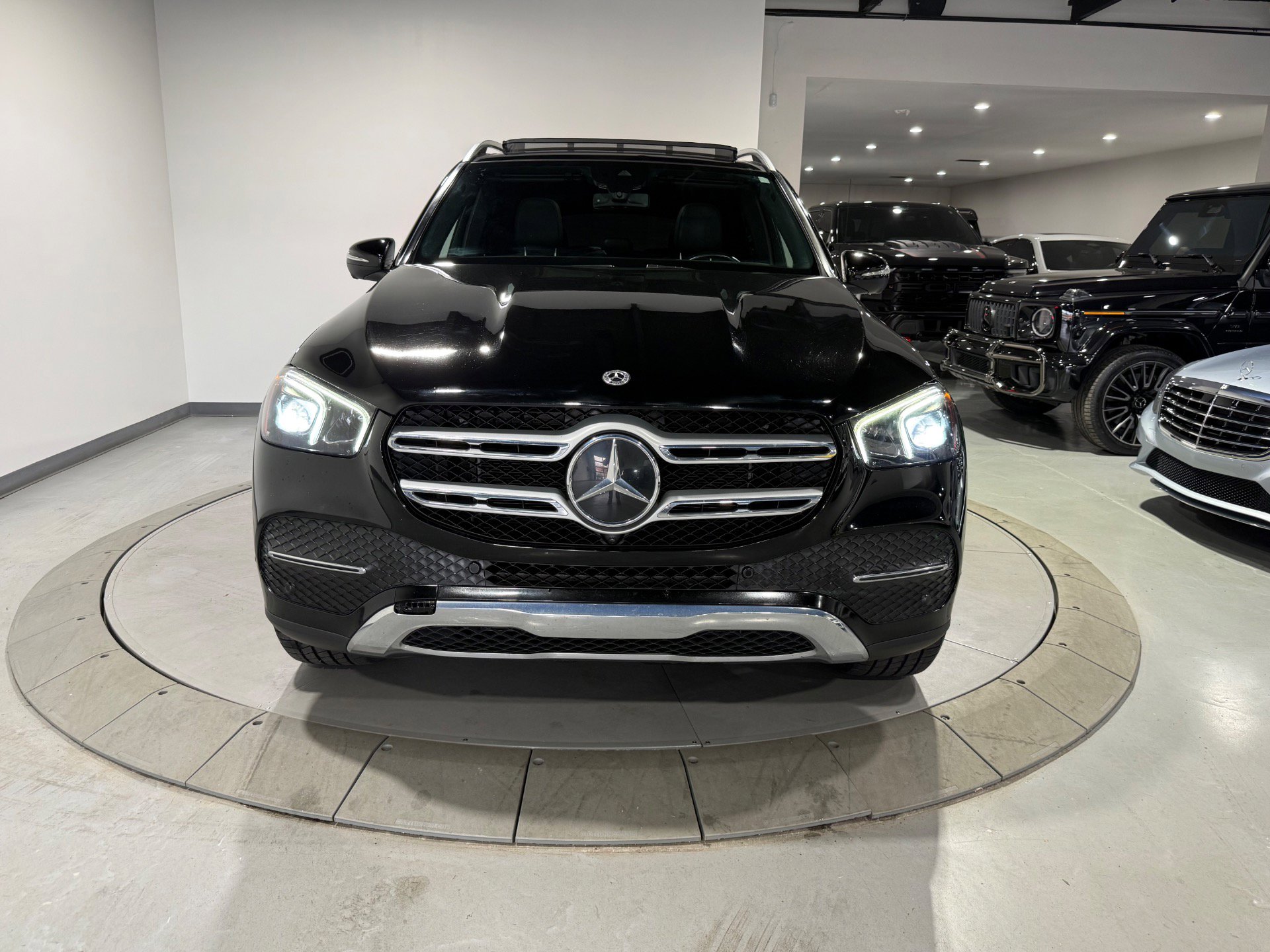 Used 2022 Mercedes-Benz GLE 350 4MATIC w/ 3rd Row Seat Package image 6
