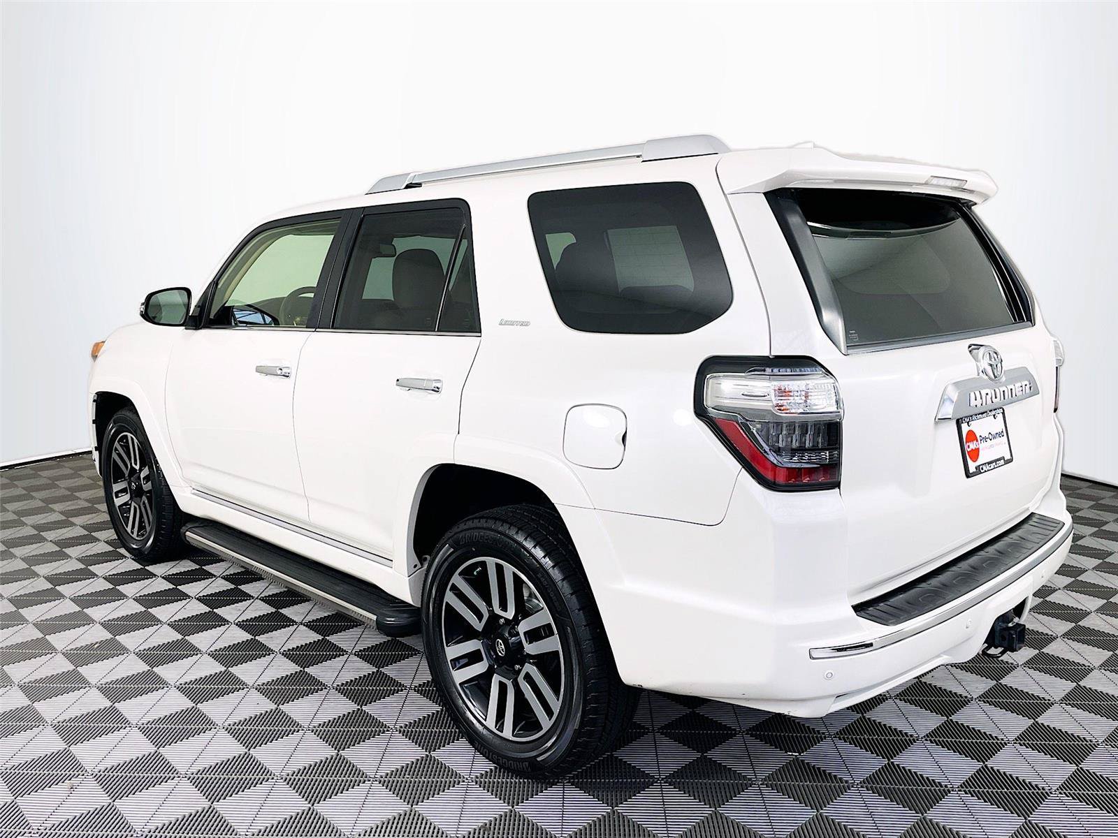 Used 2021 Toyota 4Runner Limited AWD/4WD image 6