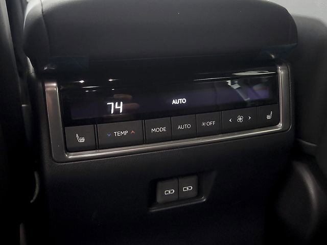 Used 2025 Lexus GX 550 w/ Accessory Package (2T) image 13