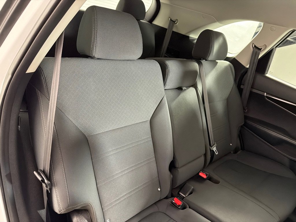 Used 2020 Kia Sorento L FWD image 23