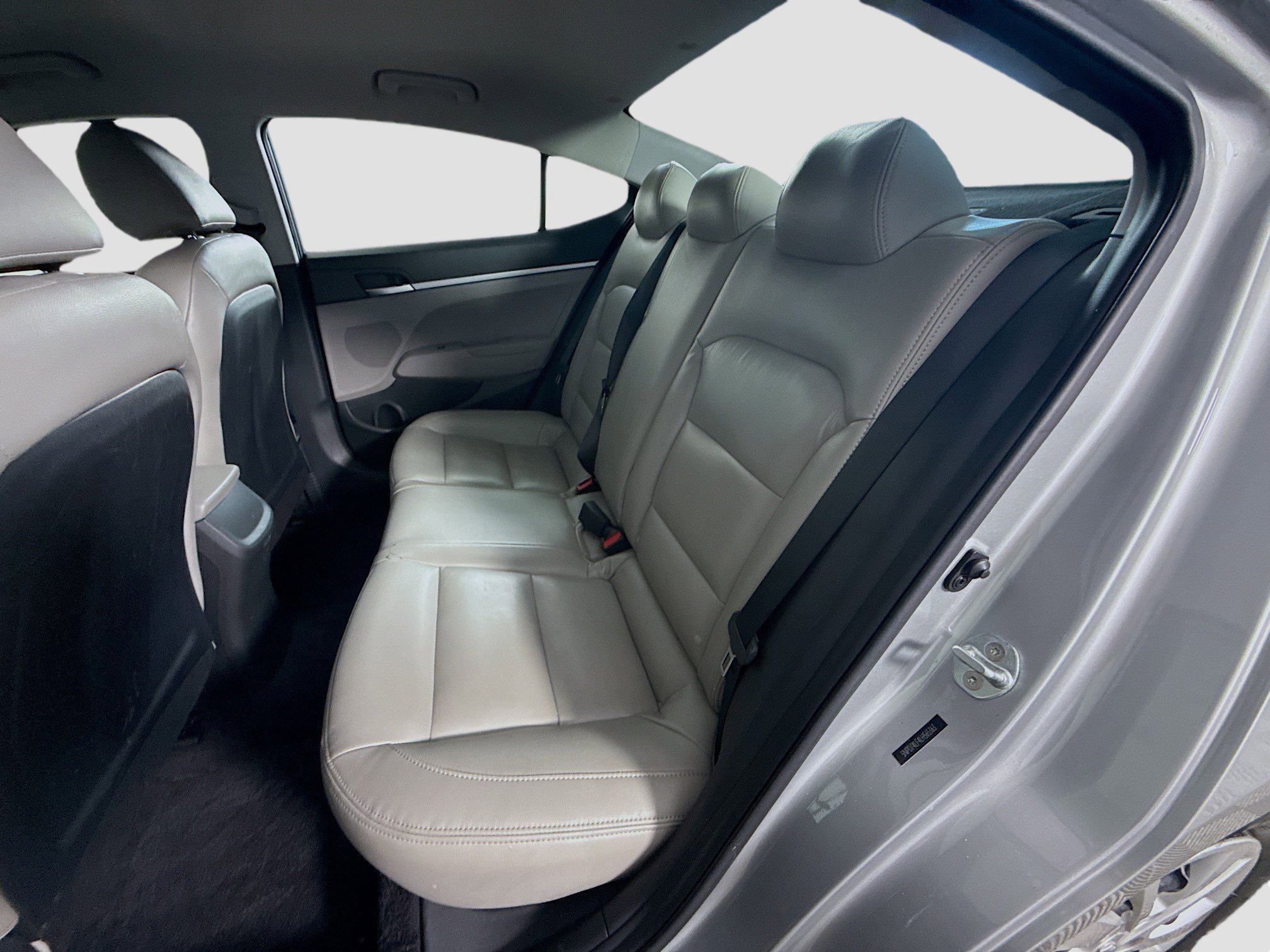 Used 2020 Hyundai Elantra SE w/ Cargo Package (C1) image 24