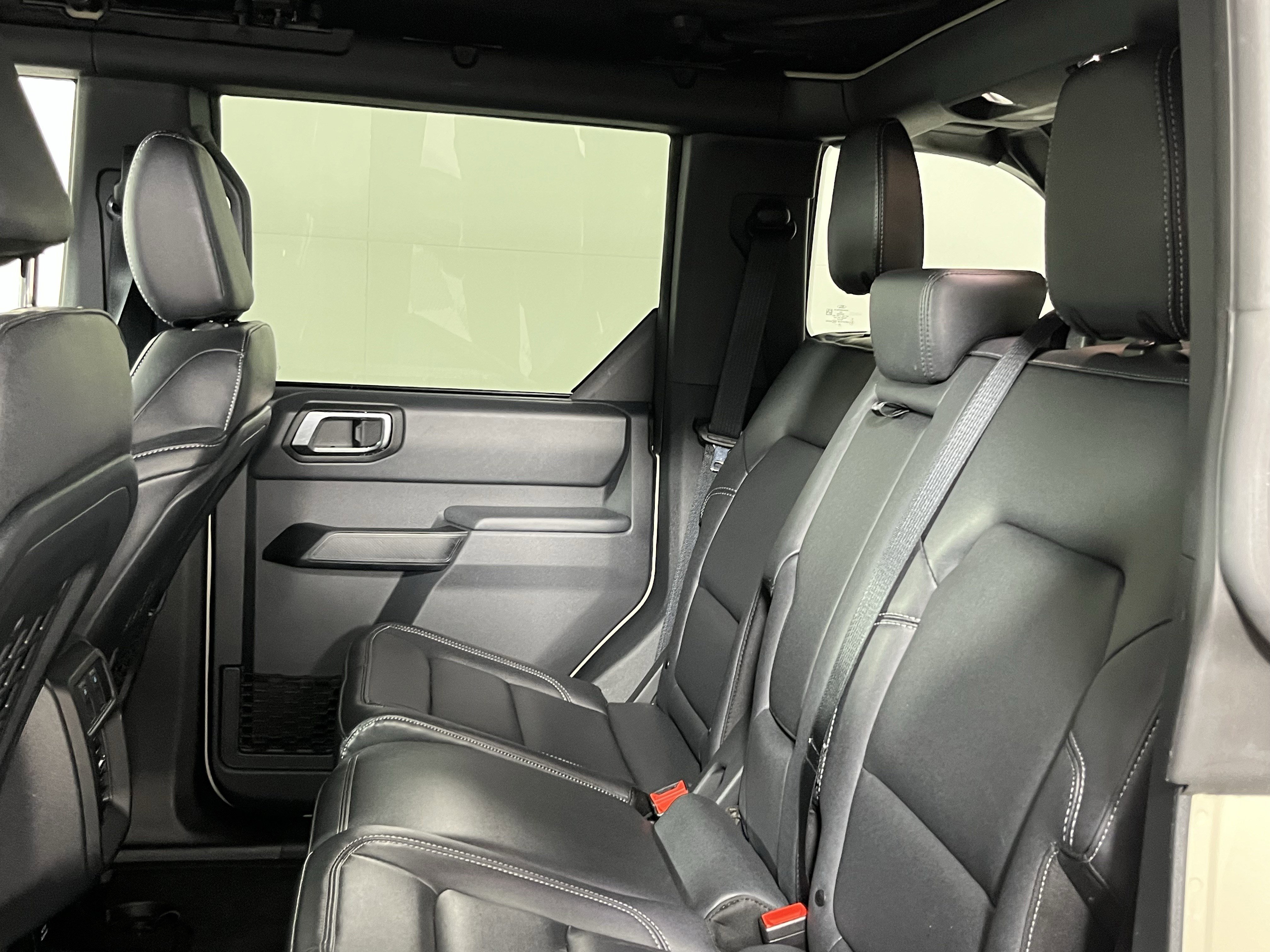 Used 2025 Ford Bronco Big Bend AWD/4WD image 14