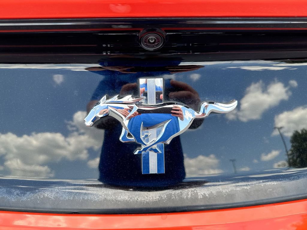 Used 2016 Ford Mustang Coupe RWD image 25