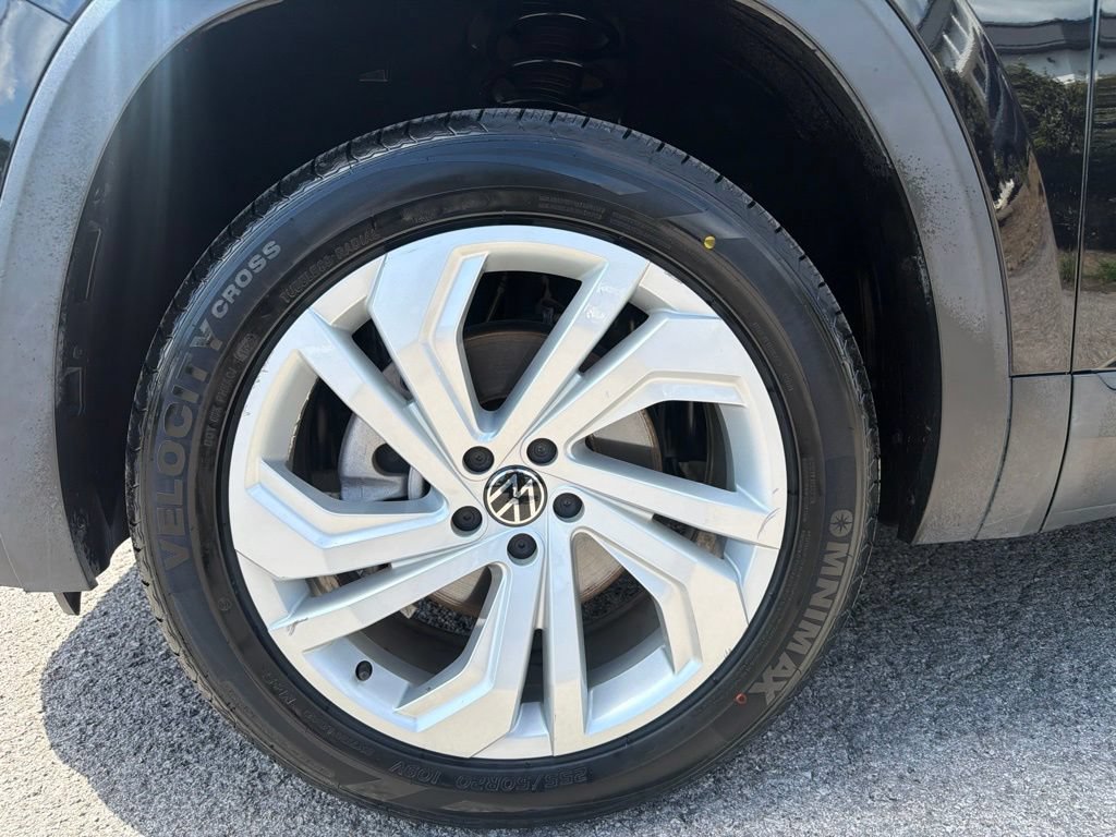 Used 2021 Volkswagen Atlas SE w/ Panoramic Sunroof Package FWD image 11