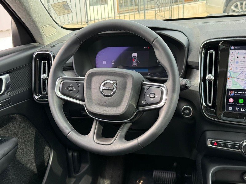 Used 2023 Volvo XC40 B5 Plus w/ Protection Package Premier AWD/4WD image 13
