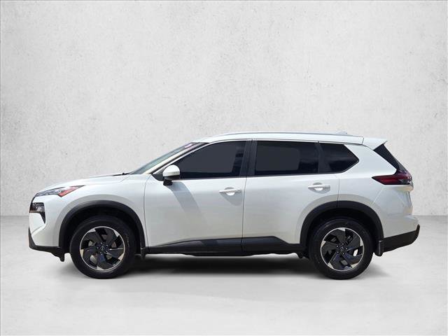 Used 2024 Nissan Rogue SV w/ SV Premium Package FWD image 7