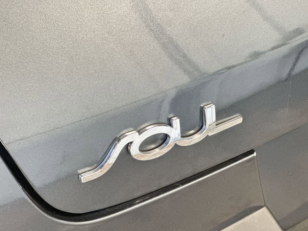 Used 2020 Kia Soul S FWD image 10