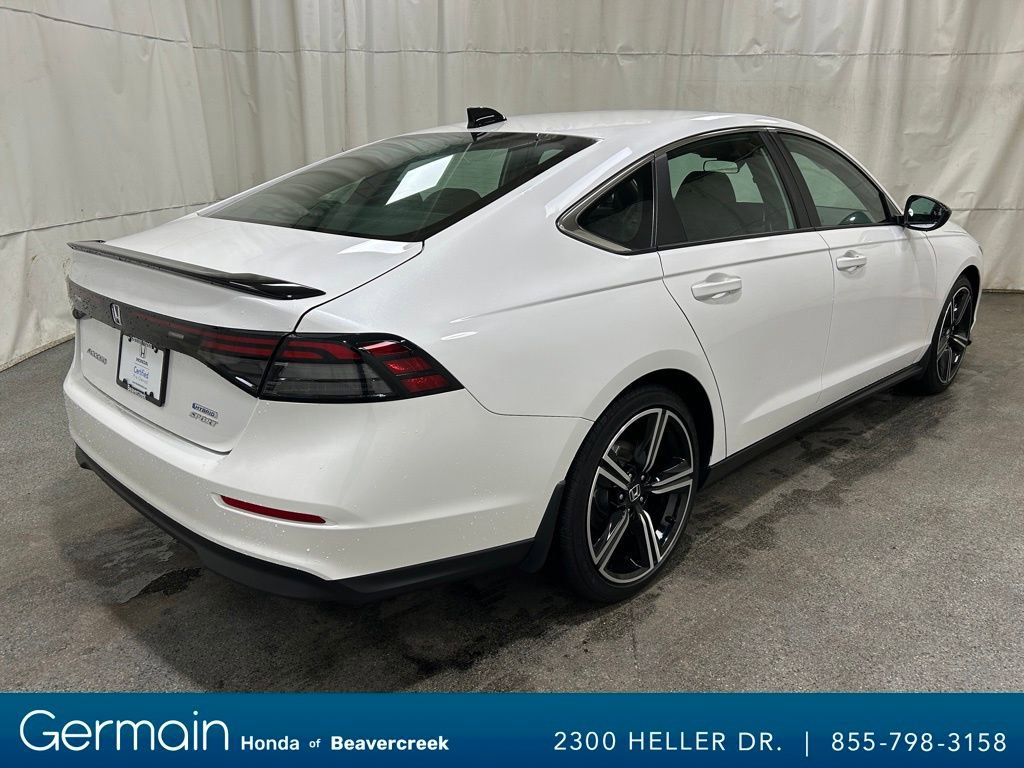 Used 2025 Honda Accord Sport image 9