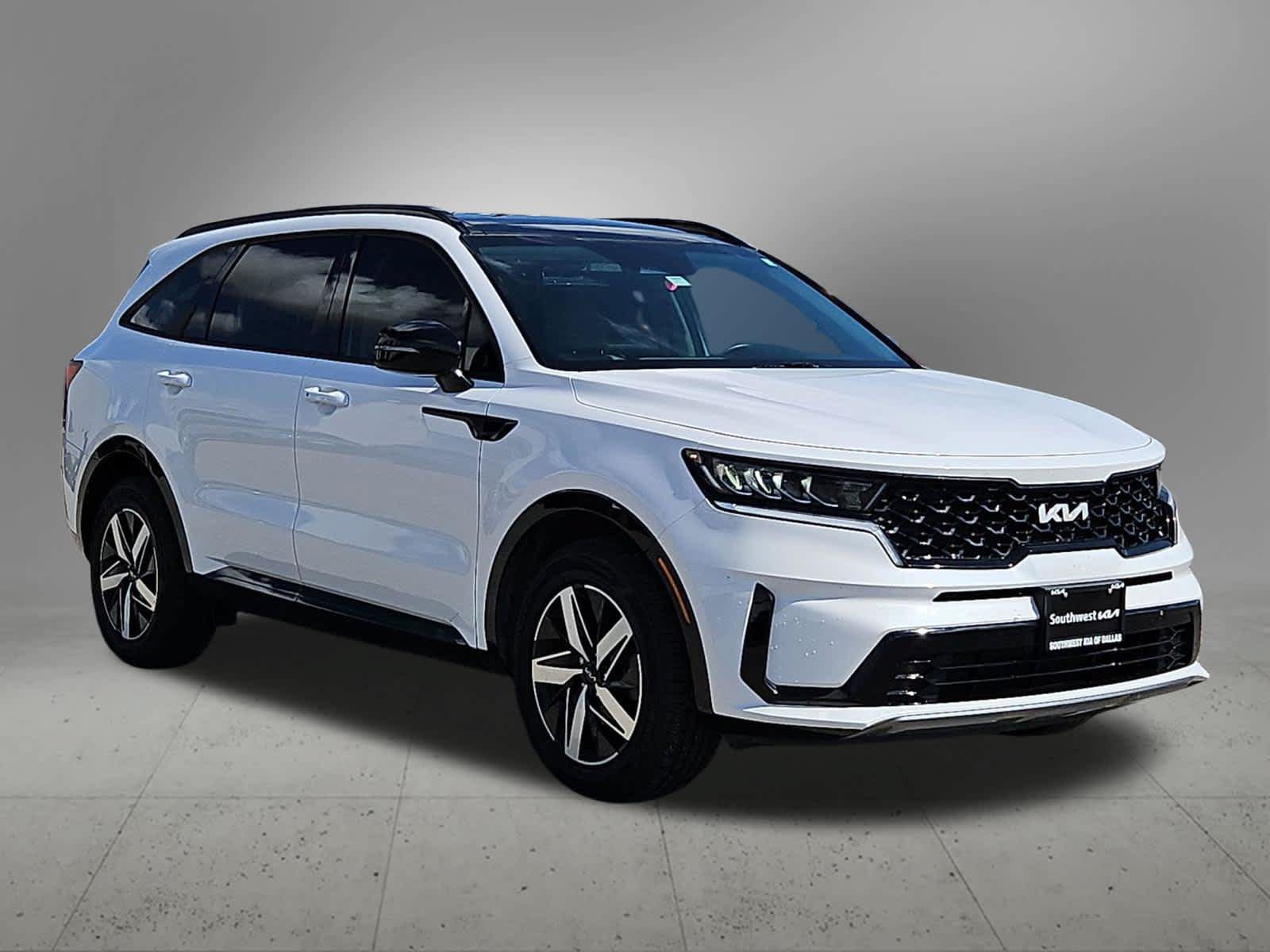 Certified 2023 Kia Sorento S w/ Panoramic Sunroof Package FWD image 8