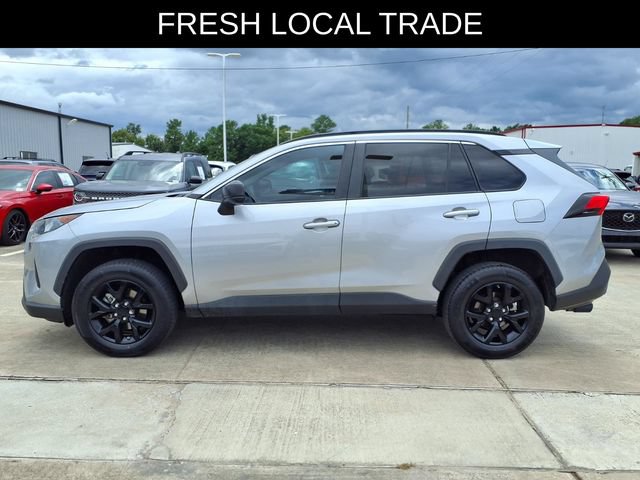 Used 2021 Toyota RAV4 LE FWD image 9