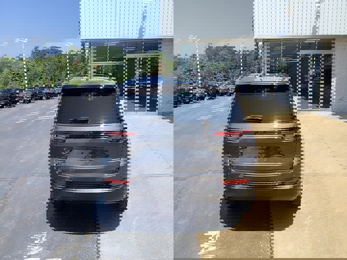 Certified 2023 Jeep Grand Cherokee Altitude image 5