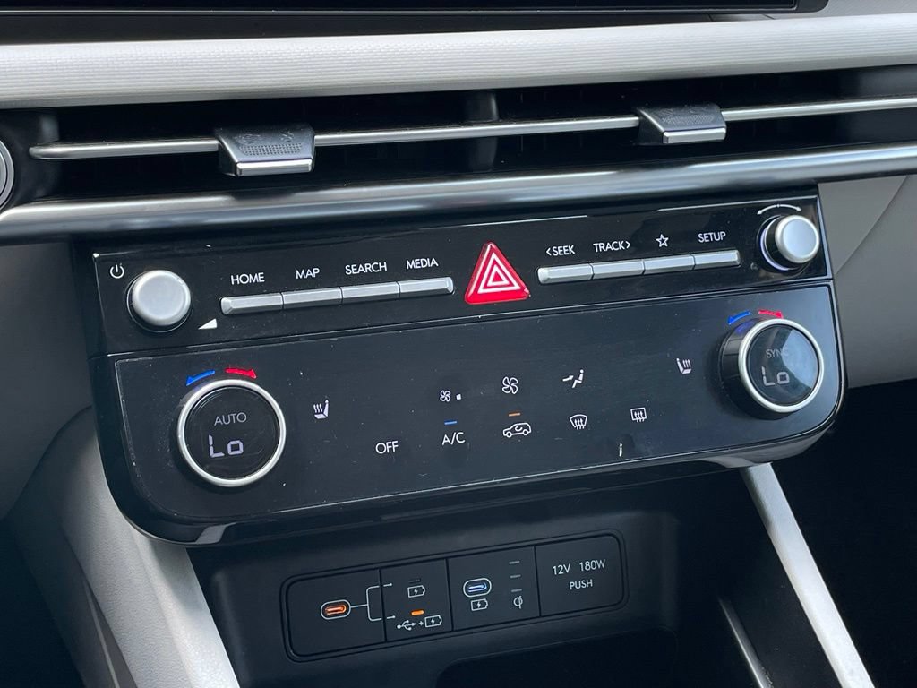 Used 2025 Hyundai Tucson SEL FWD image 19
