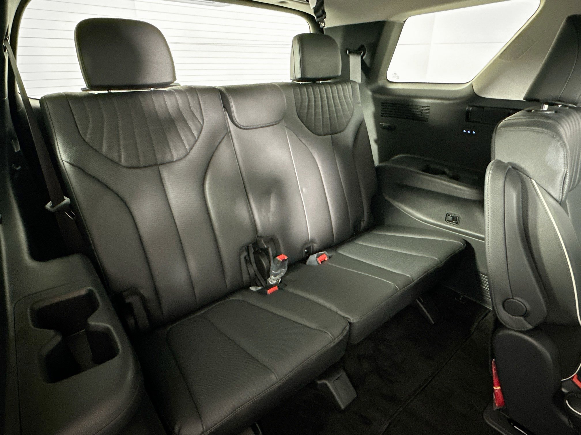Used 2023 Hyundai Palisade Limited image 29