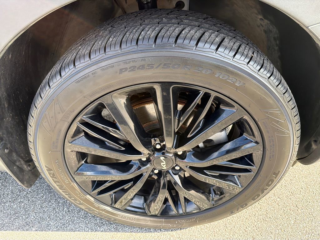 Used 2022 Kia Telluride SX w/ SX Prestige Package image 12