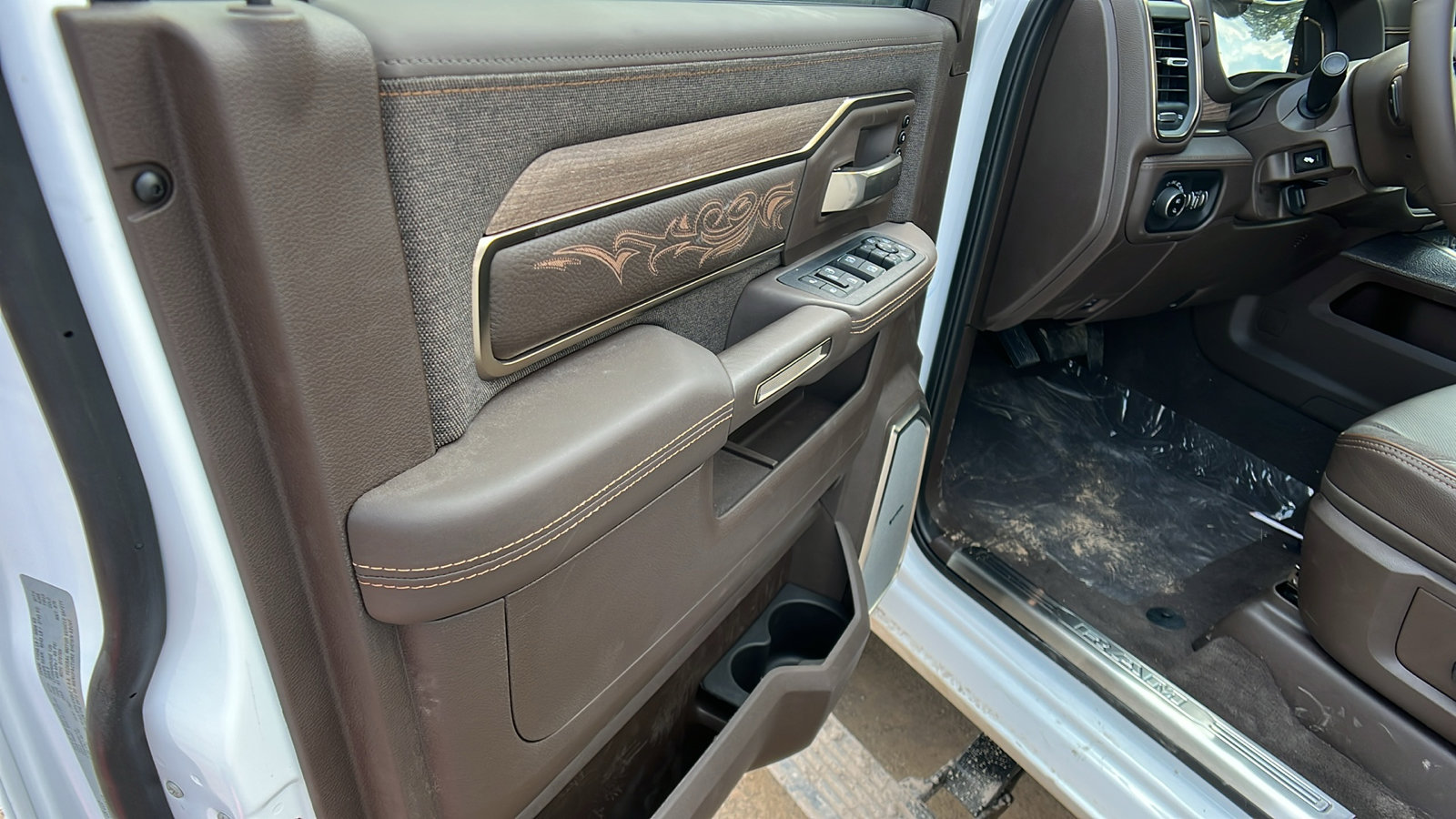 New 2026 RAM 2500 Limited image 15