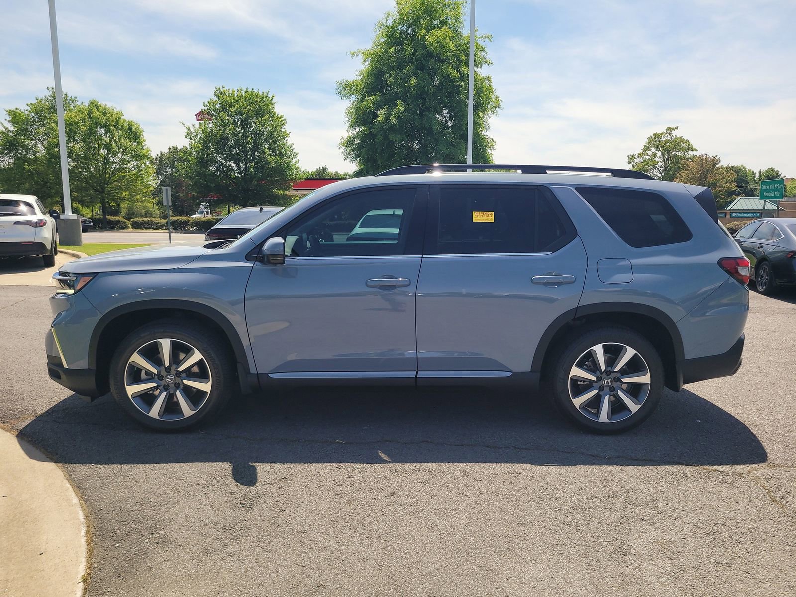 Certified 2025 Honda Pilot Elite image 6