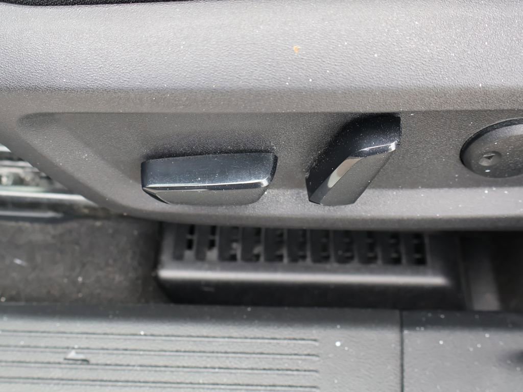 Used 2023 Nissan Rogue SV FWD image 29
