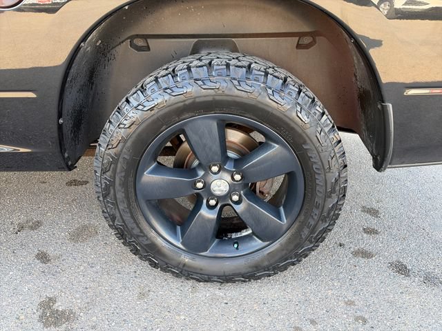 Used 2015 RAM 1500 ST AWD/4WD image 14