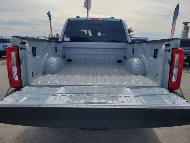 New 2026 Ford F250 XLT w/ FX4 Off-Road Package image 10