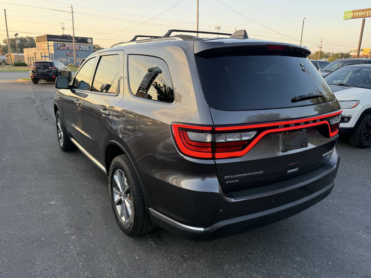 Used 2014 Dodge Durango Limited w/ Nav & Power Liftgate Group AWD/4WD image 3